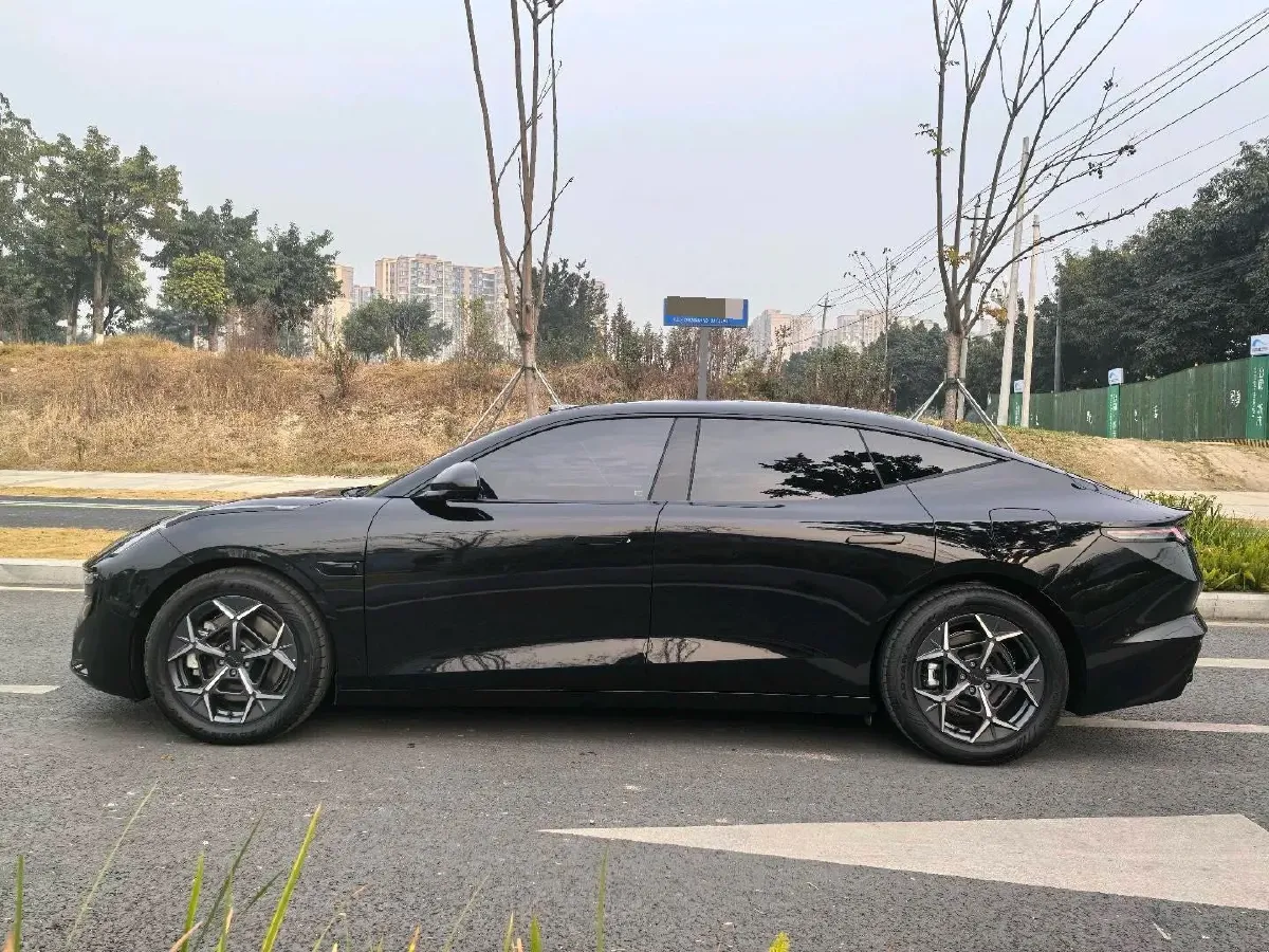 2025 LYNK&CO 10 EM-P 1.5T 163HP L4 3DHT PHEV,autocango,china used car exporter,china ev exporter,chinese used car exporter,chinese used ev exporter