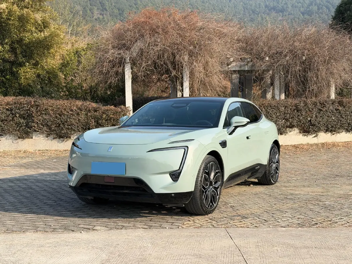 2023 Avatr 11 BEV 90KWH