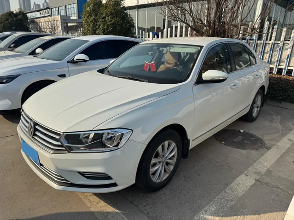 2018 Volkswagen Bora 1.5L 110HP L4 5MT
