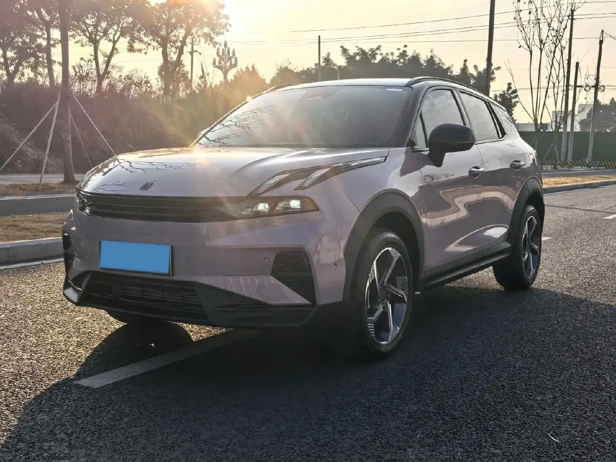 2025 LYNK&CO 06 1.5T 181HP L4 7DCT