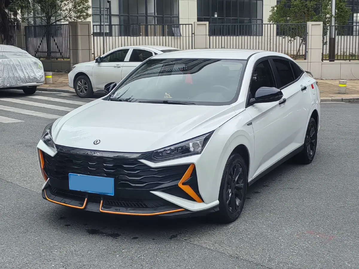 2023 DongFeng Aeolus YiXuan 1.5L 125HP L4 6DCT