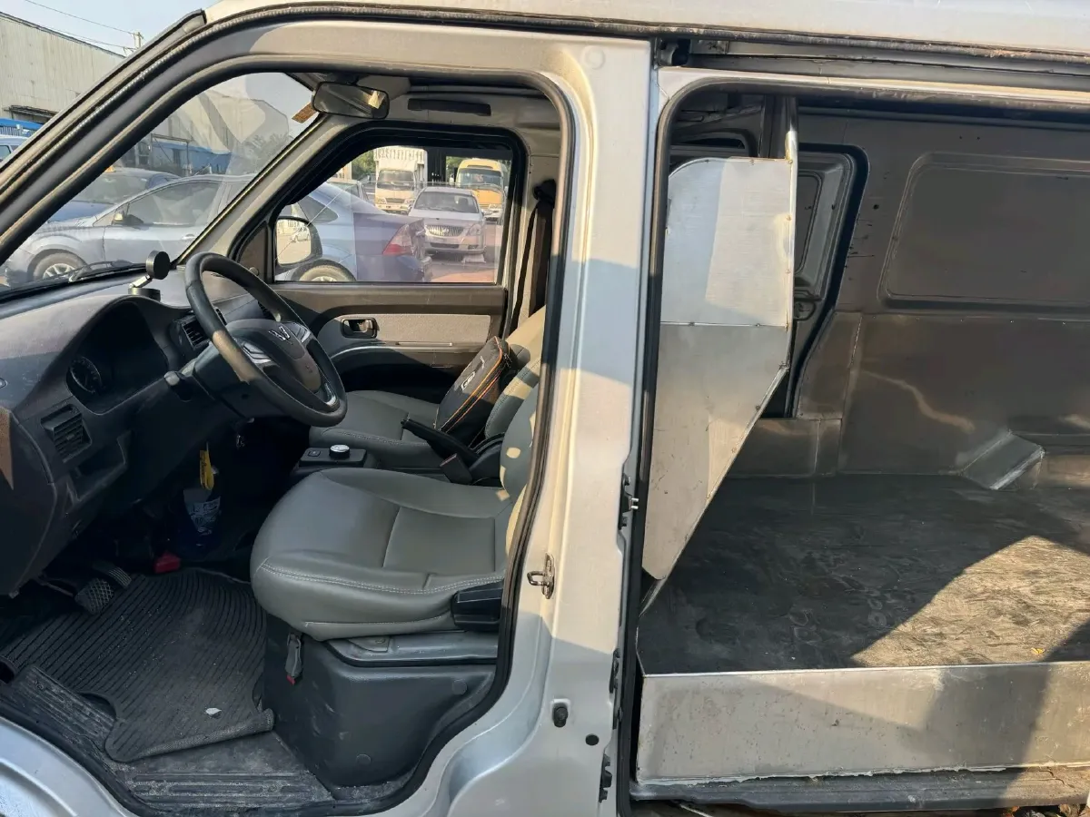 2020 WuLing RongGuang EV BEV 35.4KWH,autocango,china used car exporter,china ev exporter,chinese used car exporter,chinese used ev exporter