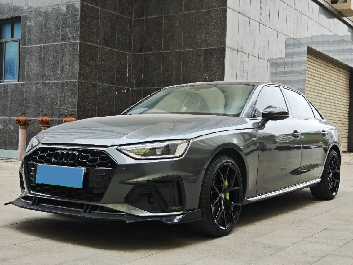 2019 Audi A4L 2.0T 190HP L4 7DCT