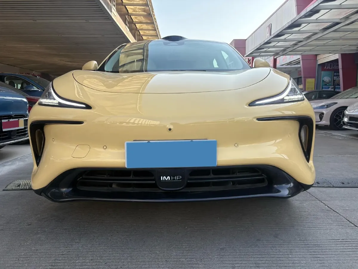 2023 IM LS6 BEV 71KWH,autocango,china used car exporter,china ev exporter,chinese used car exporter,chinese used ev exporter