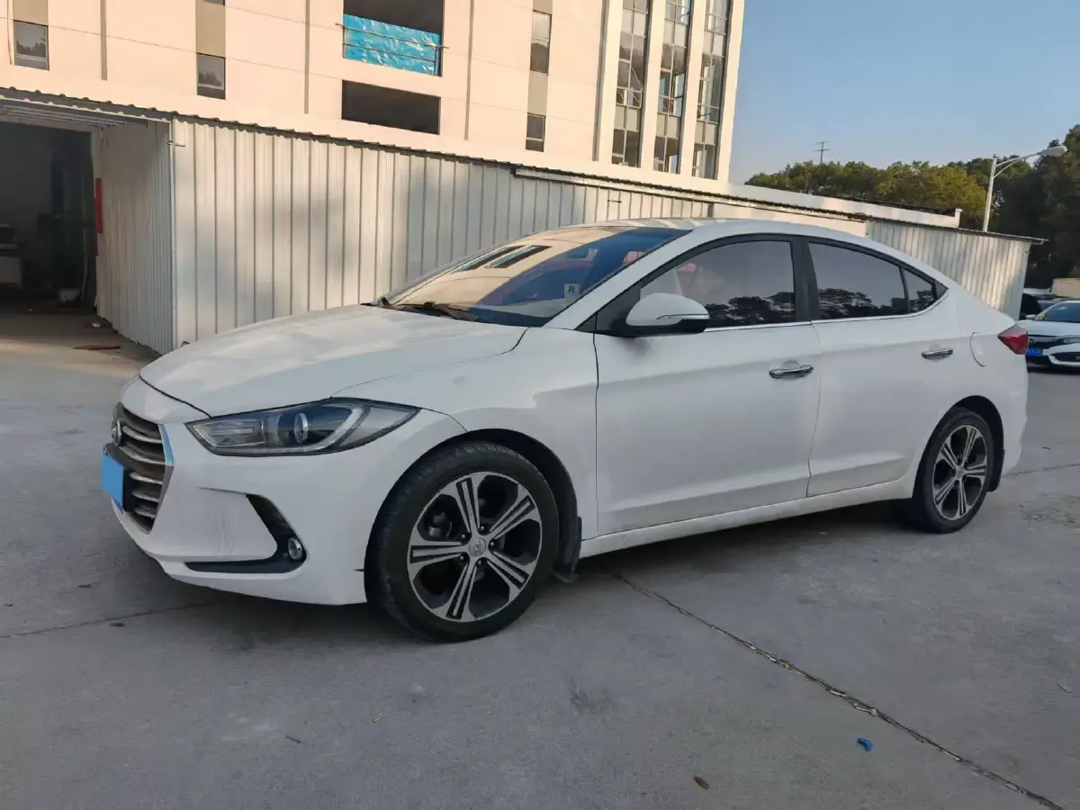 2018 Hyundai Elantra 1.4T 130HP L4 7DCT