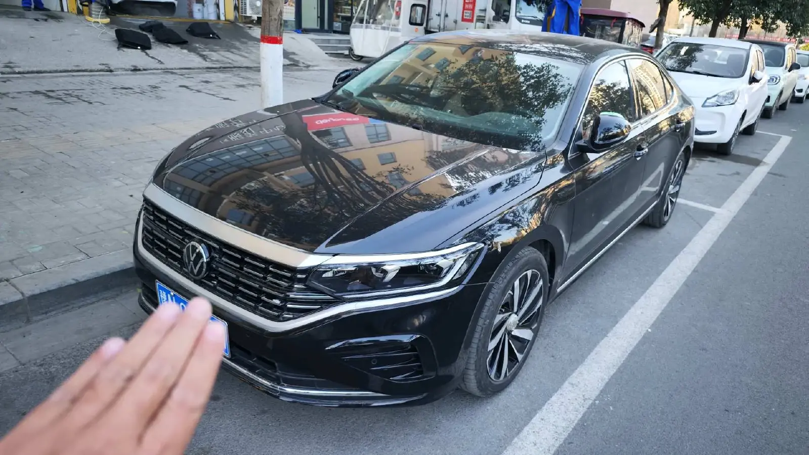 2023 Volkswagen Passat 2.0T 186HP L4 7DCT