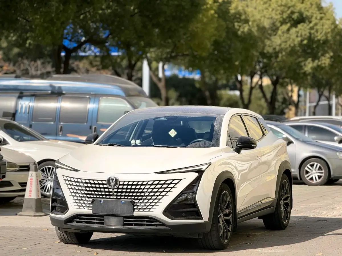 2022 ChangAn UNI-T 2.0T 233HP L4 8AT