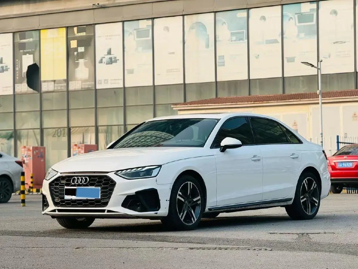 2020 Audi A4L 2.0T 190HP L4 7DCT