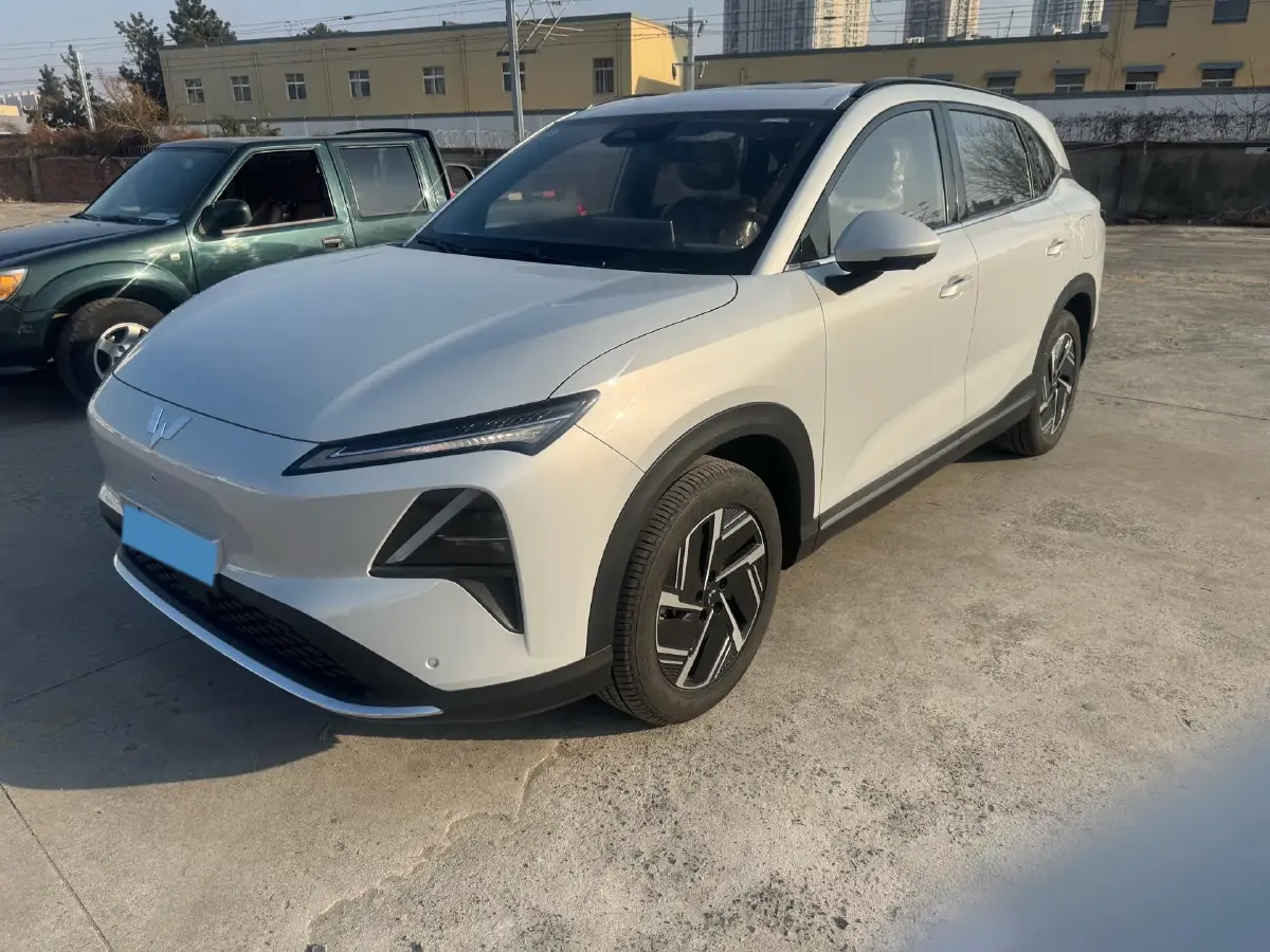 2024 WuLing XingGuangS BEV 60KWH