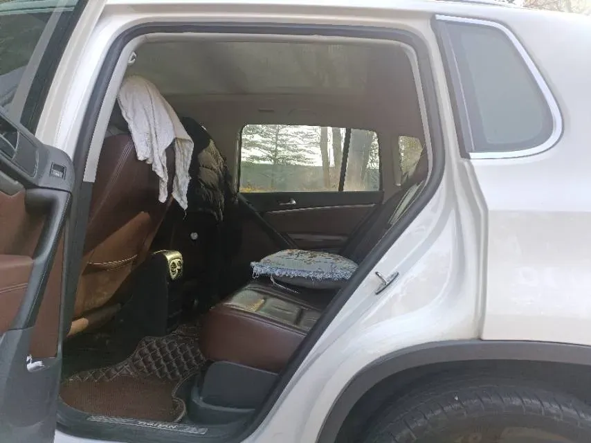 2015 Volkswagen Tiguan 1.8T 160HP L4 6AT,autocango,china used car exporter,china ev exporter,chinese used car exporter,chinese used ev exporter