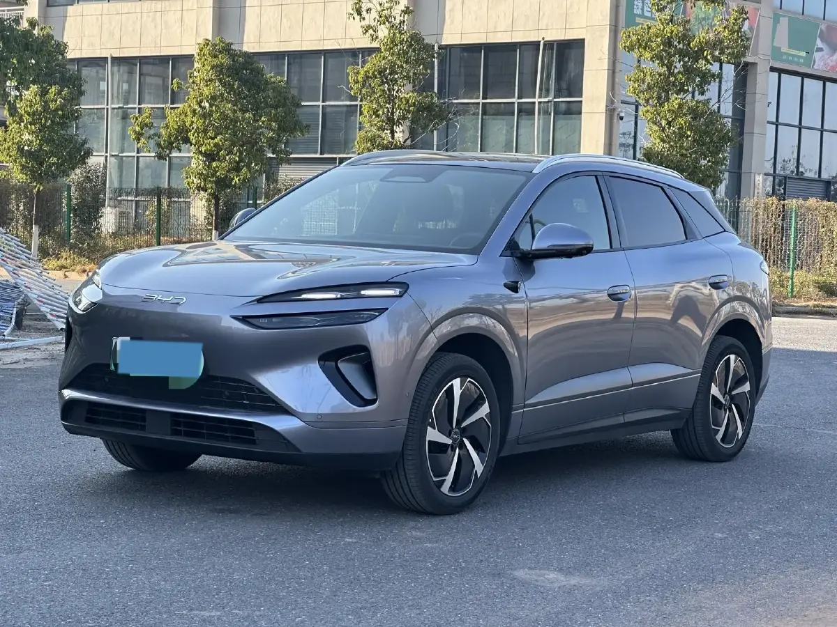 2025 LanDian E5 PLUS 1.5L 95HP L4 E-CVT PHEV