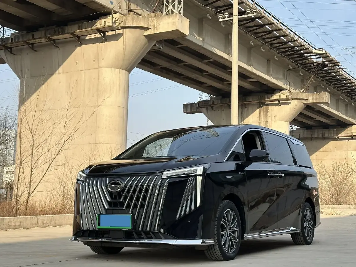 2023 GAC Trumpchi M8 2.0T 252HP L4 8AT