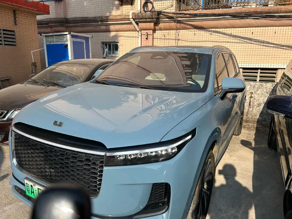 2021 Li ONE Range Extended 131HP REEV 40.5KWH