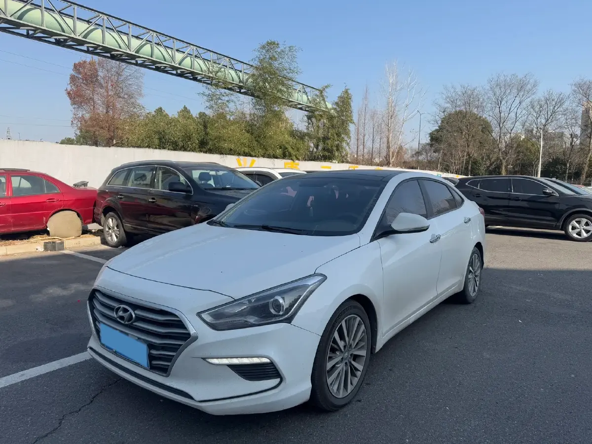 2019 Hyundai Mistra 1.8L 143HP L4 6AT