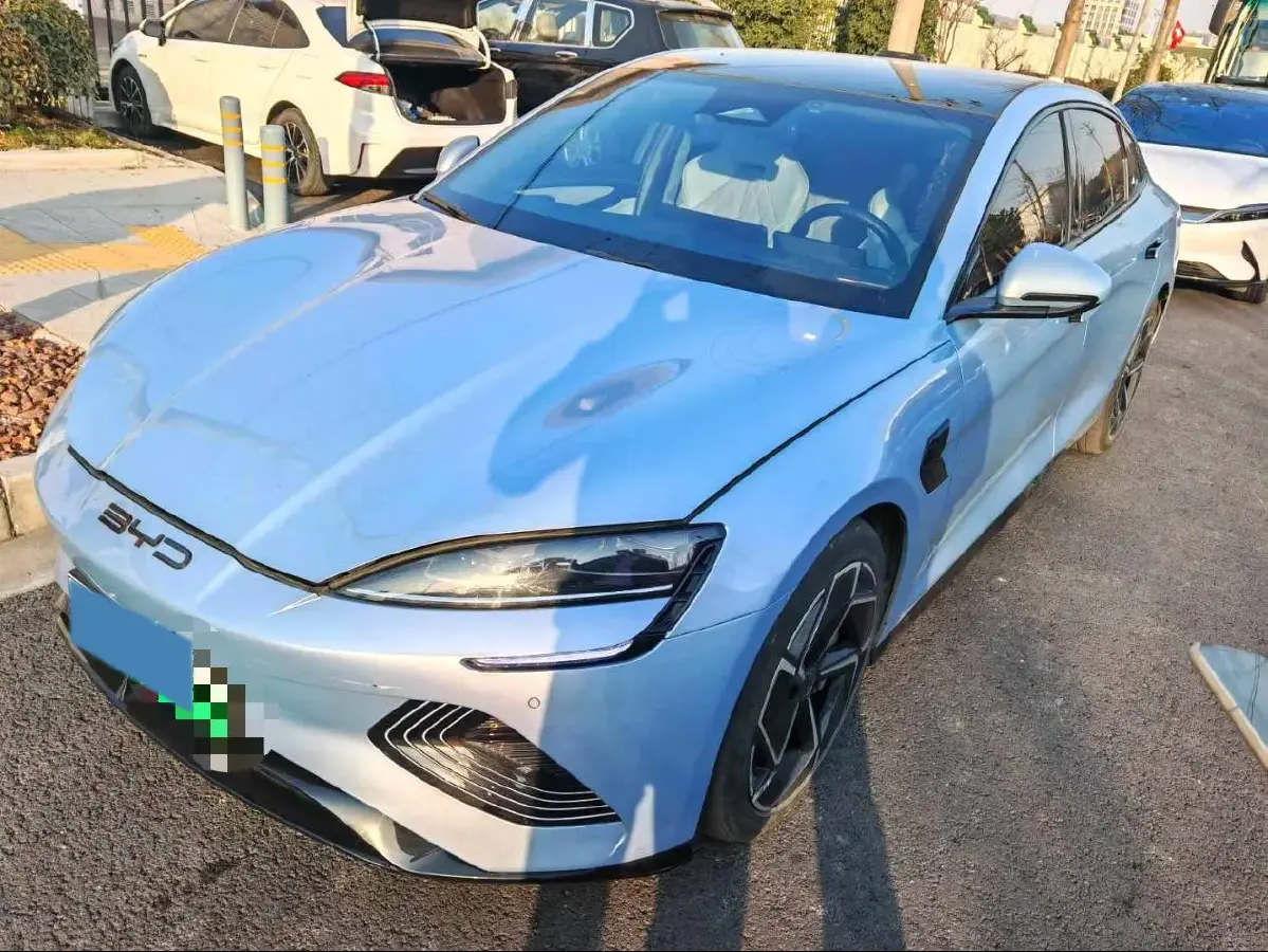 2022 AITO AITO M5 Range Extended 125HP REEV 40KWH