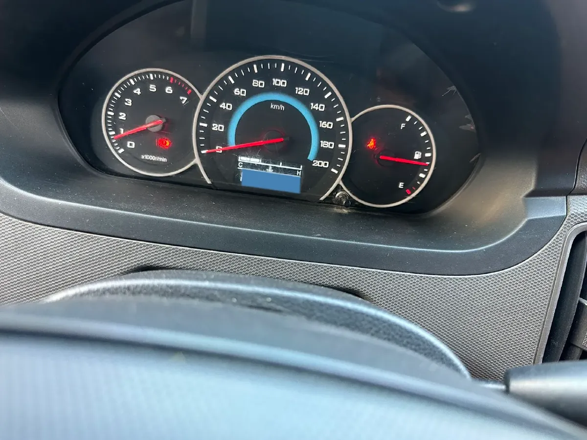 2021 NLM Motor QiTeng M70 1.5L 122HP L4 5MT,autocango,china used car exporter,china ev exporter,chinese used car exporter,chinese used ev exporter