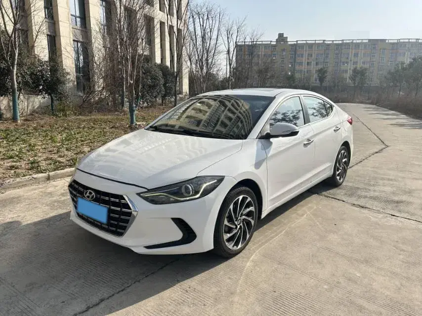 2020 Hyundai Elantra 1.5L 115HP L4 CVT