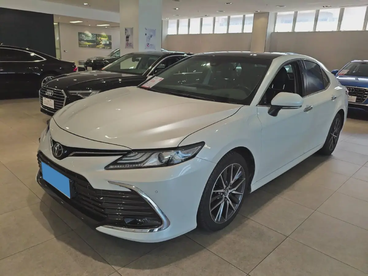 2021 Toyota Camry 2.5L 209HP L4 8AT