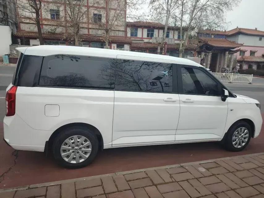 2021 WuLing ZhengChen 1.5T 147HP L4 6MT,autocango,china used car exporter,china ev exporter,chinese used car exporter,chinese used ev exporter