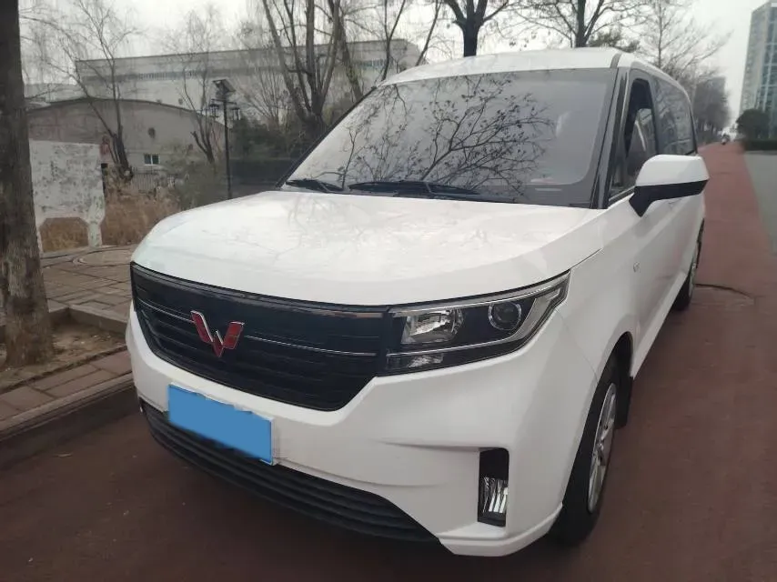 2021 WuLing ZhengChen 1.5T 147HP L4 6MT,autocango,china used car exporter,china ev exporter,chinese used car exporter,chinese used ev exporter