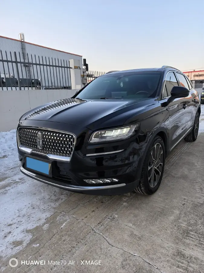 2021 Lincoln Nautilus 2.0T 245HP L4 8AT