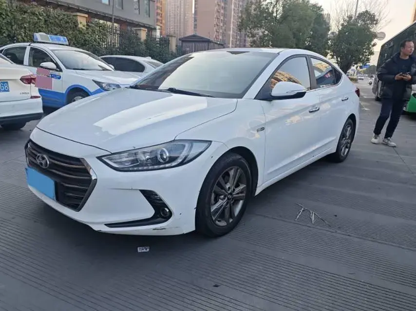 2016 Hyundai Elantra 1.4T 130HP L4 7DCT