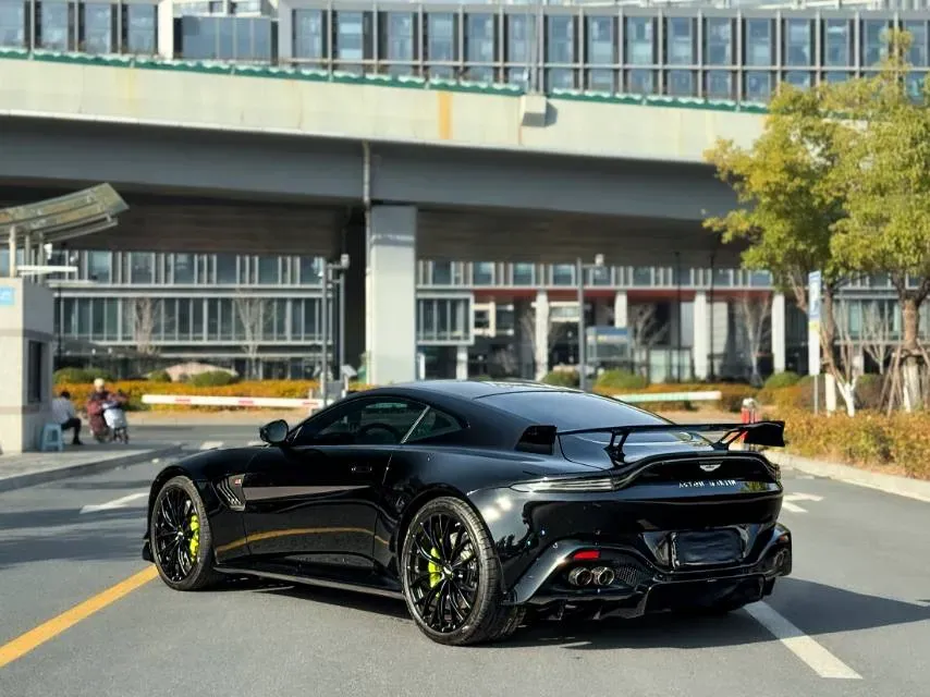 2021 Lorinser VS Series 2.0T 211HP L4 7AT,autocango,china used car exporter,china ev exporter,chinese used car exporter,chinese used ev exporter