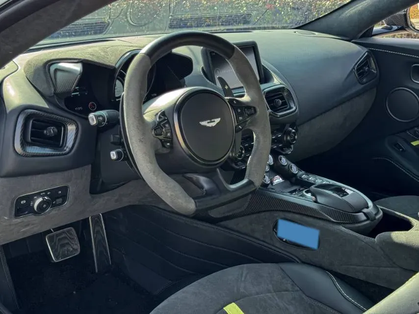 2021 Lorinser VS Series 2.0T 211HP L4 7AT,autocango,china used car exporter,china ev exporter,chinese used car exporter,chinese used ev exporter