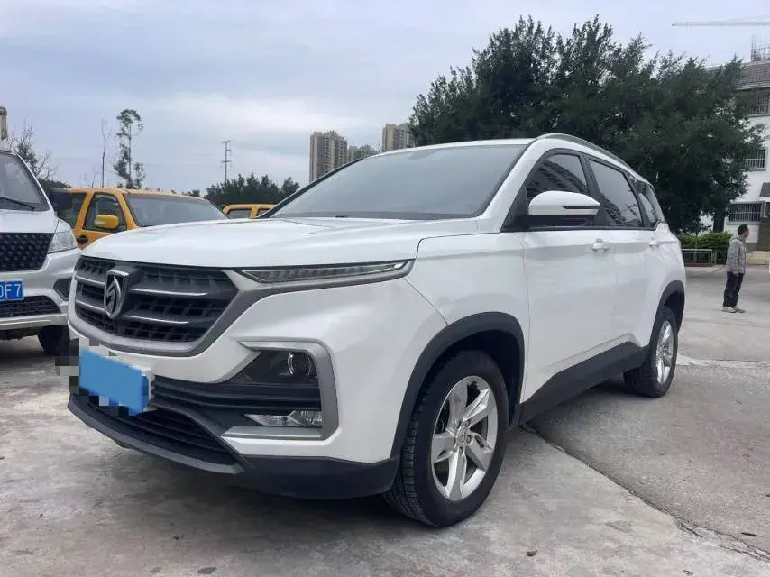 2019 BaoJun 530 1.5T 147HP L4 CVT