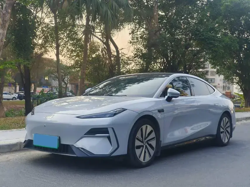 2024 Geely Galaxy E8 BEV 62KWH
