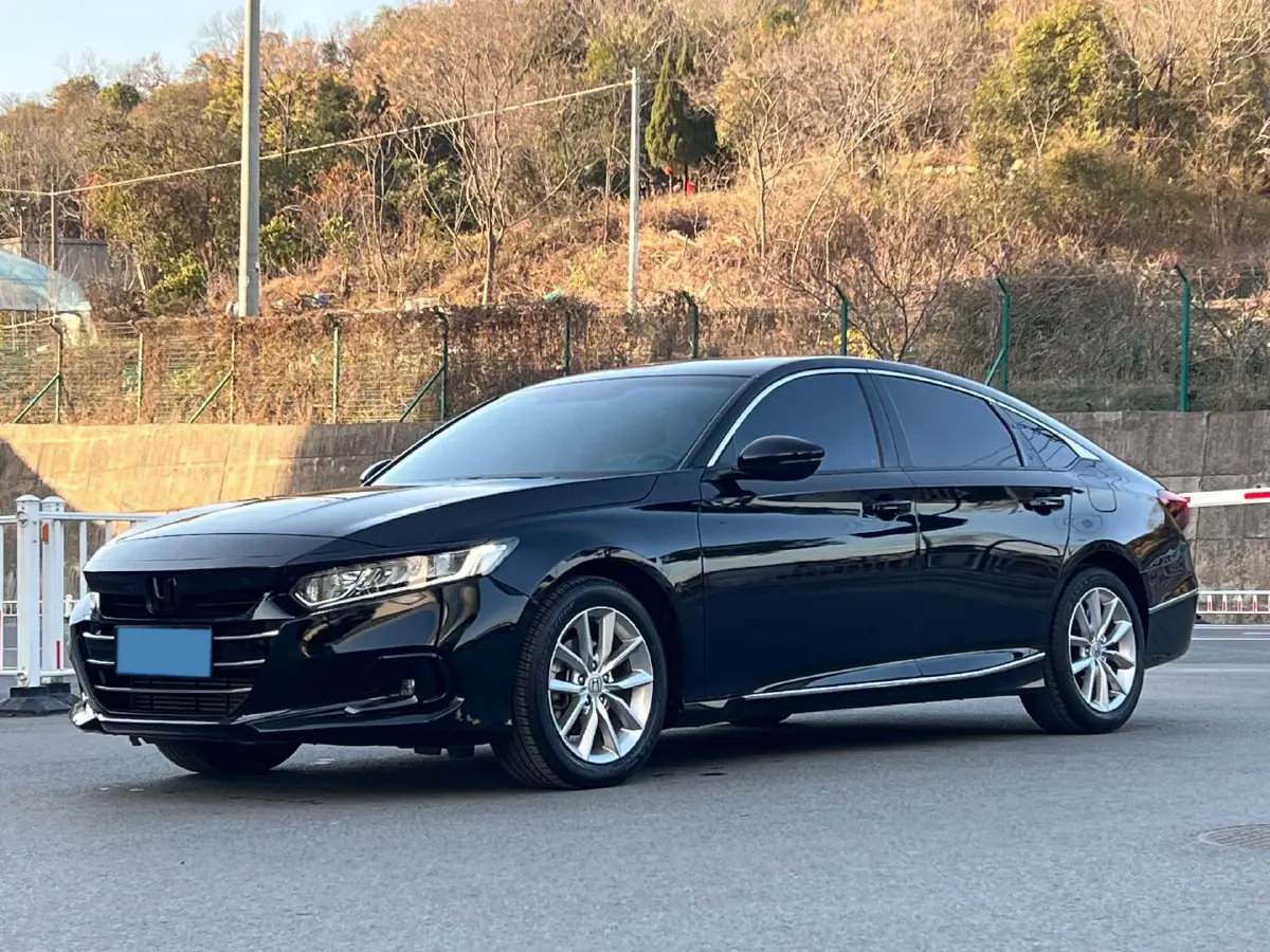 2022 Honda Accord 1.5T 194HP L4 CVT