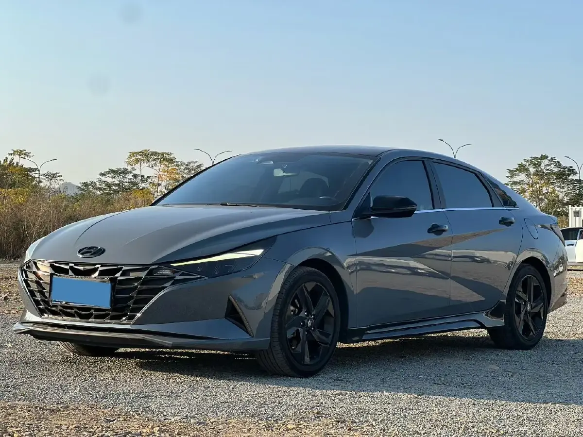 2021 Hyundai Elantra 1.5L 115HP L4 CVT