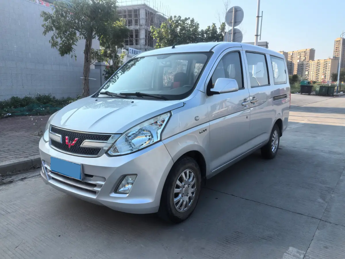2016 WuLing RongGuang V 1.5L 112HP L4 5MT