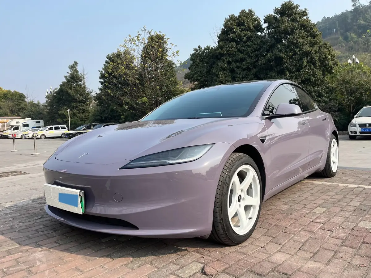 2025 Tesla Model 3 BEV 62.5KWH
