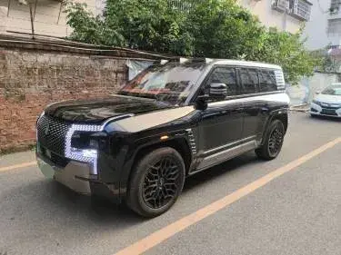 2023 YangWang U8 2.0T 272HP L4 REEV 49.05KWH