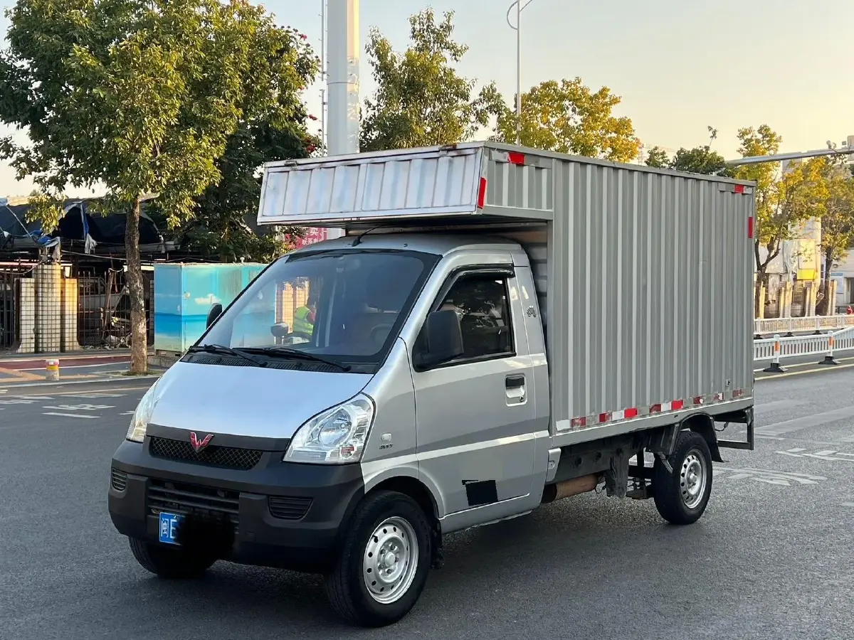 2021 WuLing RongGuang Mini Truck 1.5L 99HP L4 5MT