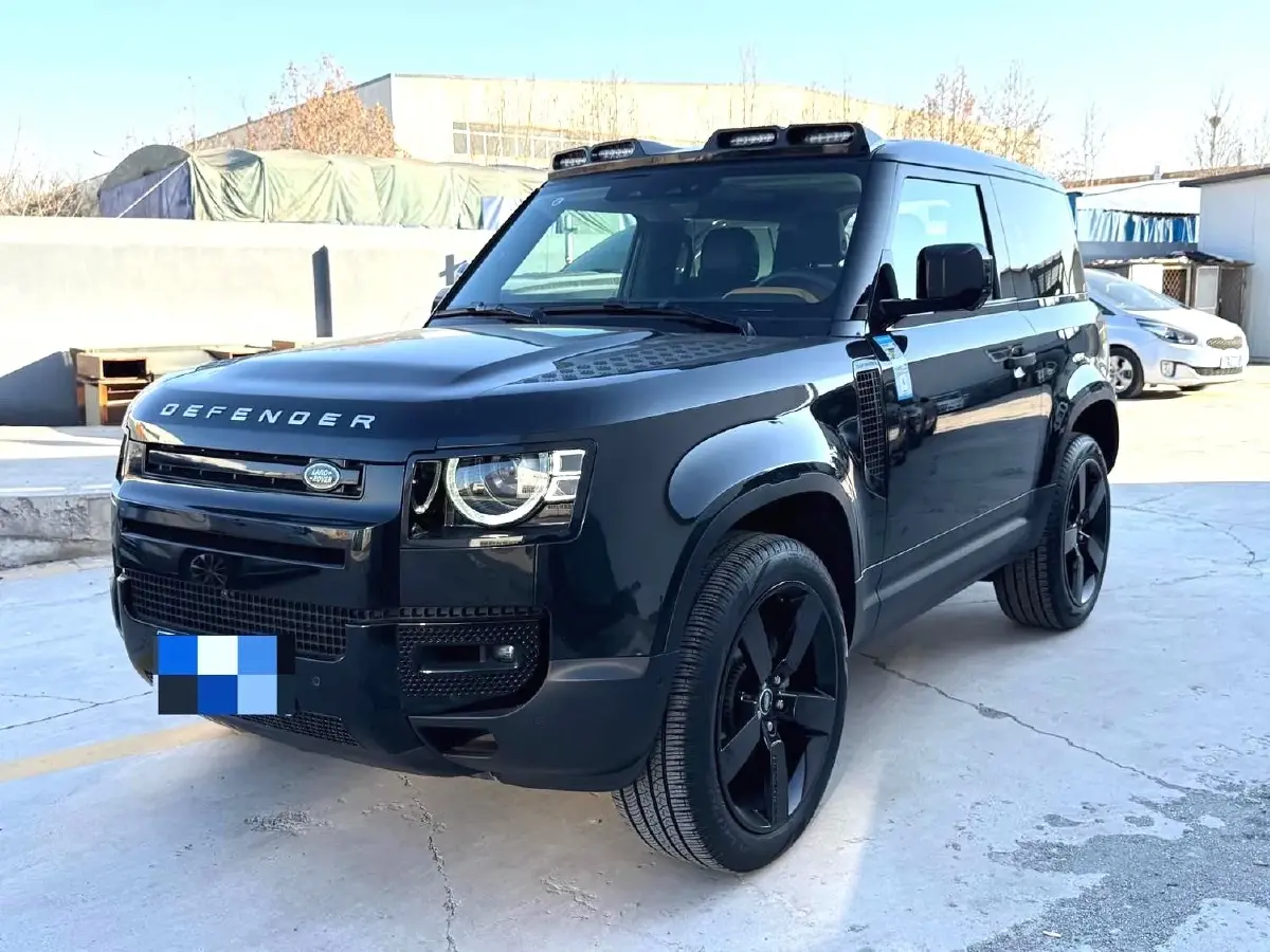 2022 Land Rover Defender 2.0T 300HP L4 8AT