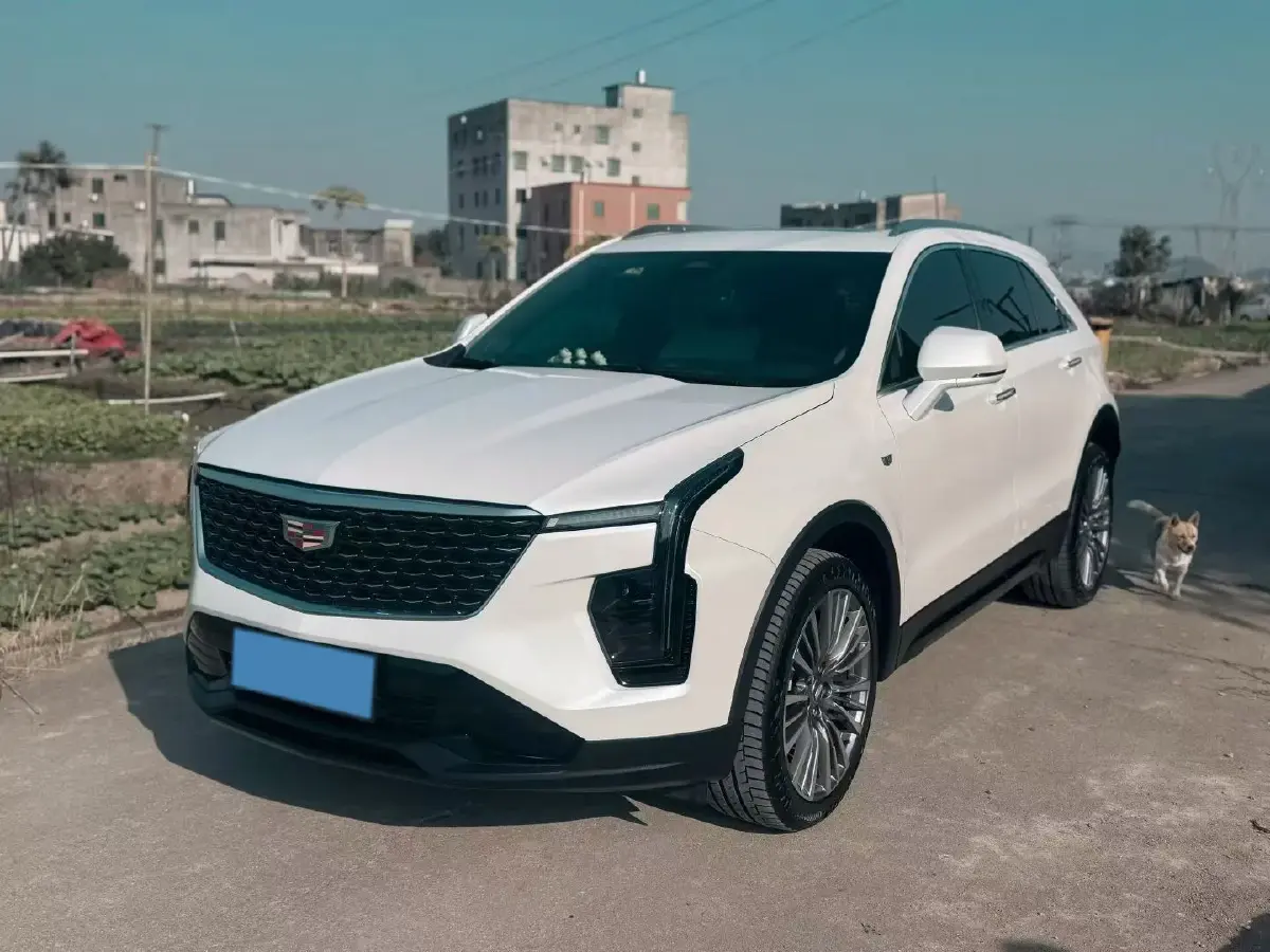 2024 Cadillac XT4 2.0T 237HP L4 9AT
