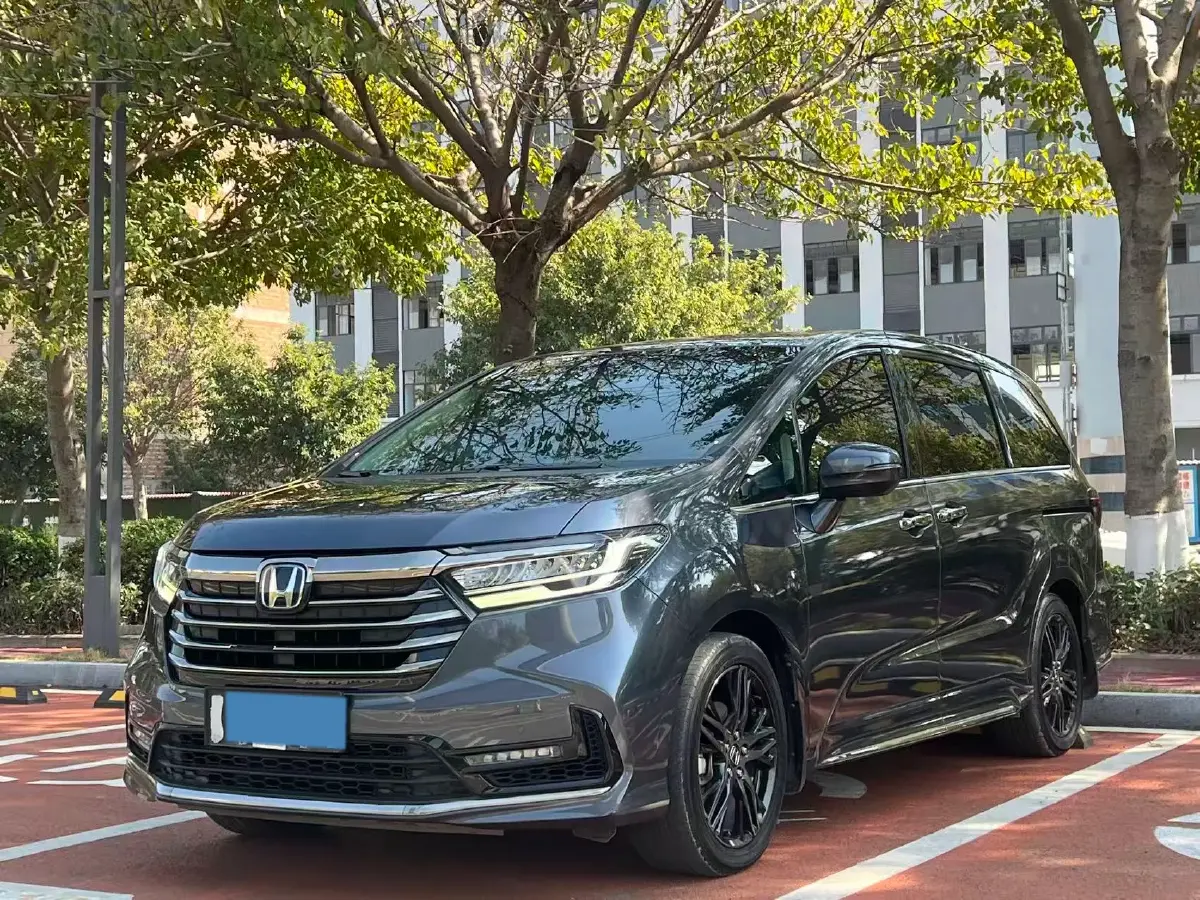 2022 Honda Odyssey 2.0L 146HP L4 E-CVT Hybrid