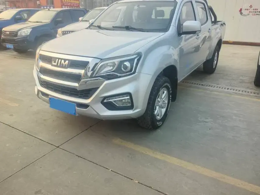 2022 Isuzu RE-MAX Jim 2.8T 120HP L4 5MT