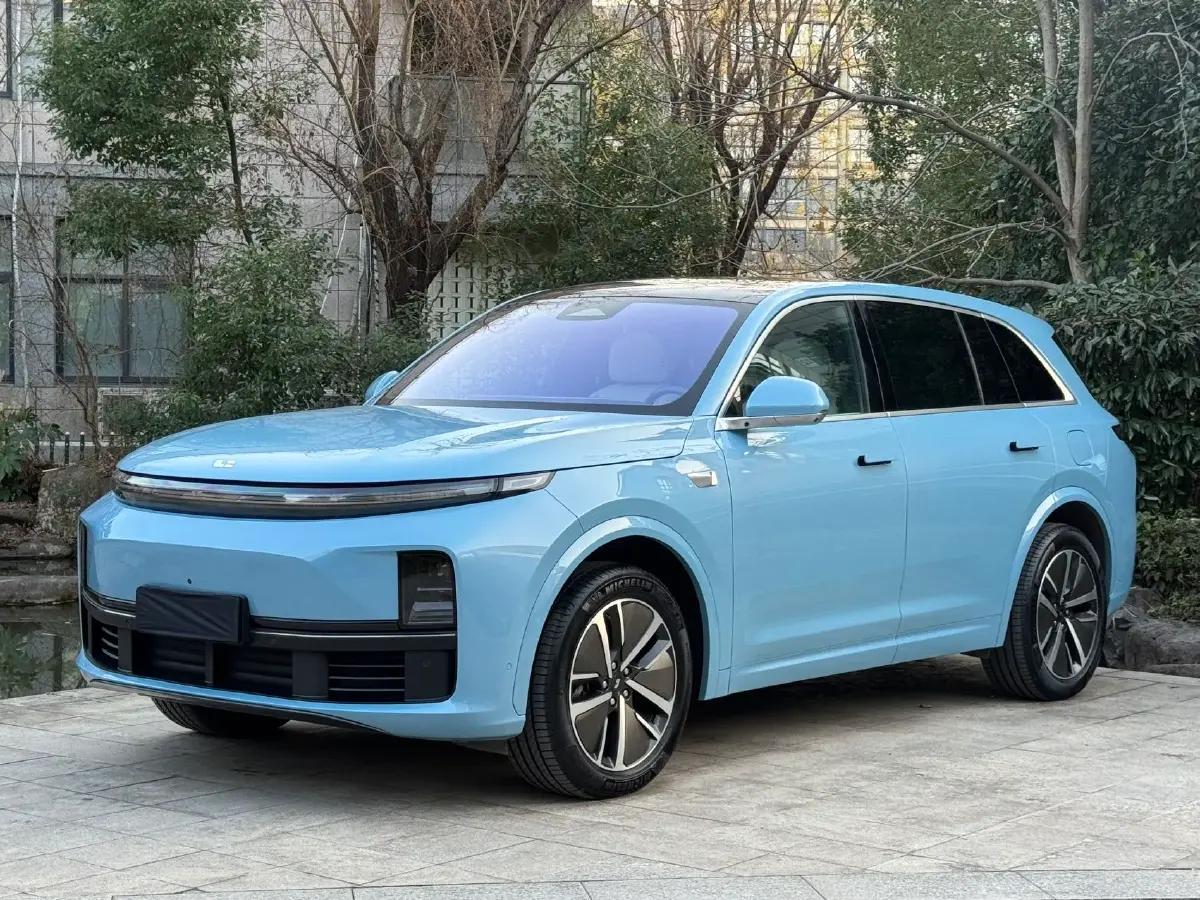 2024 MG Cyberster BEV 64KWH