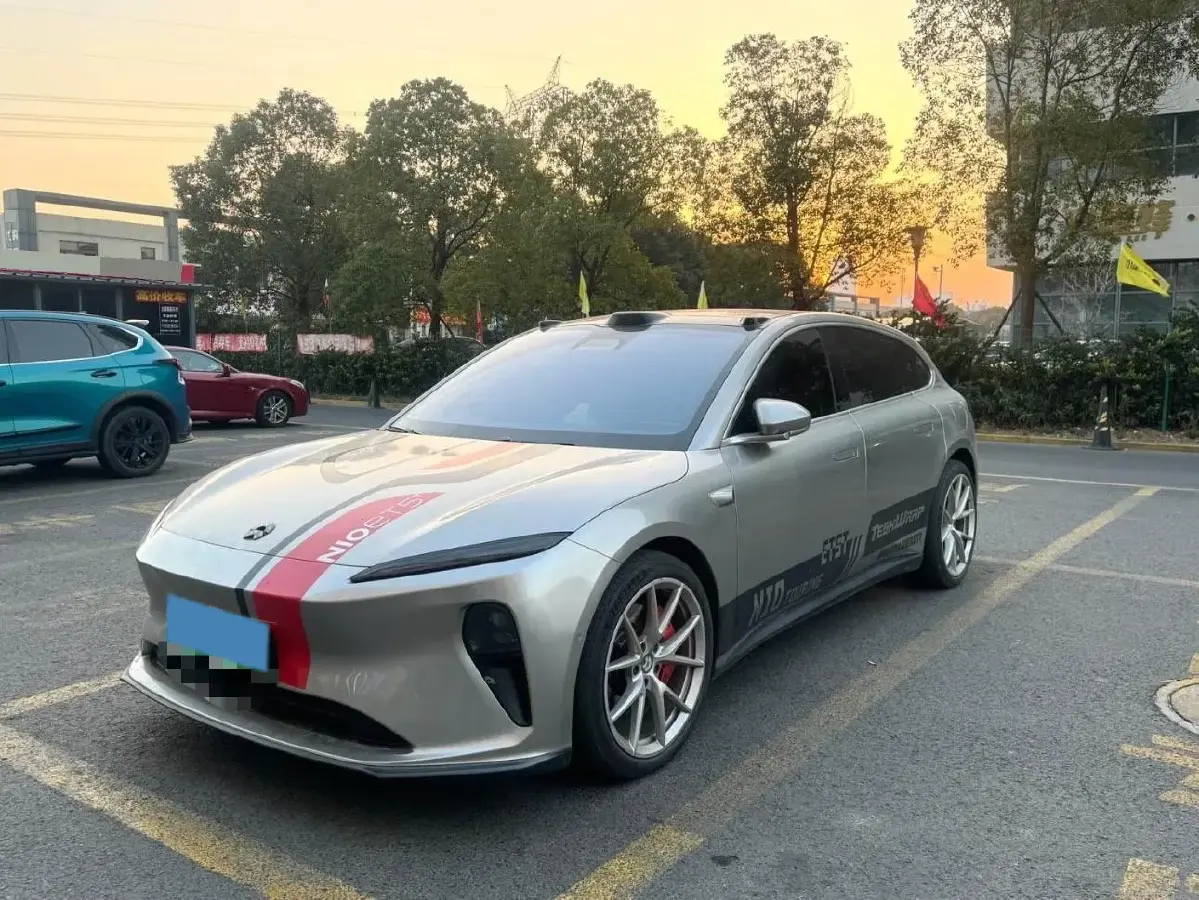 2023 NIO ET5T BEV 75KWH