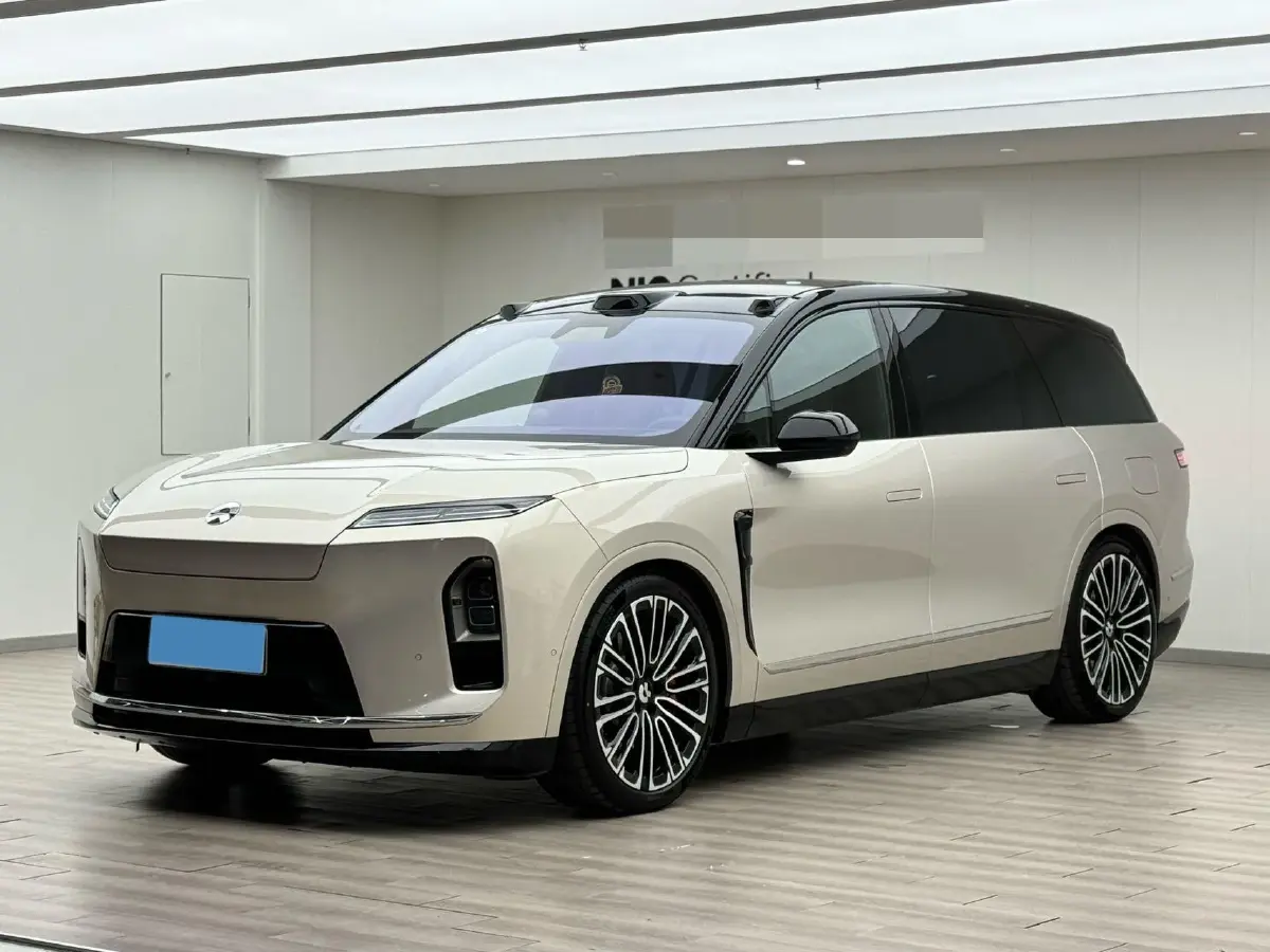 2026 NIO ES8 BEV