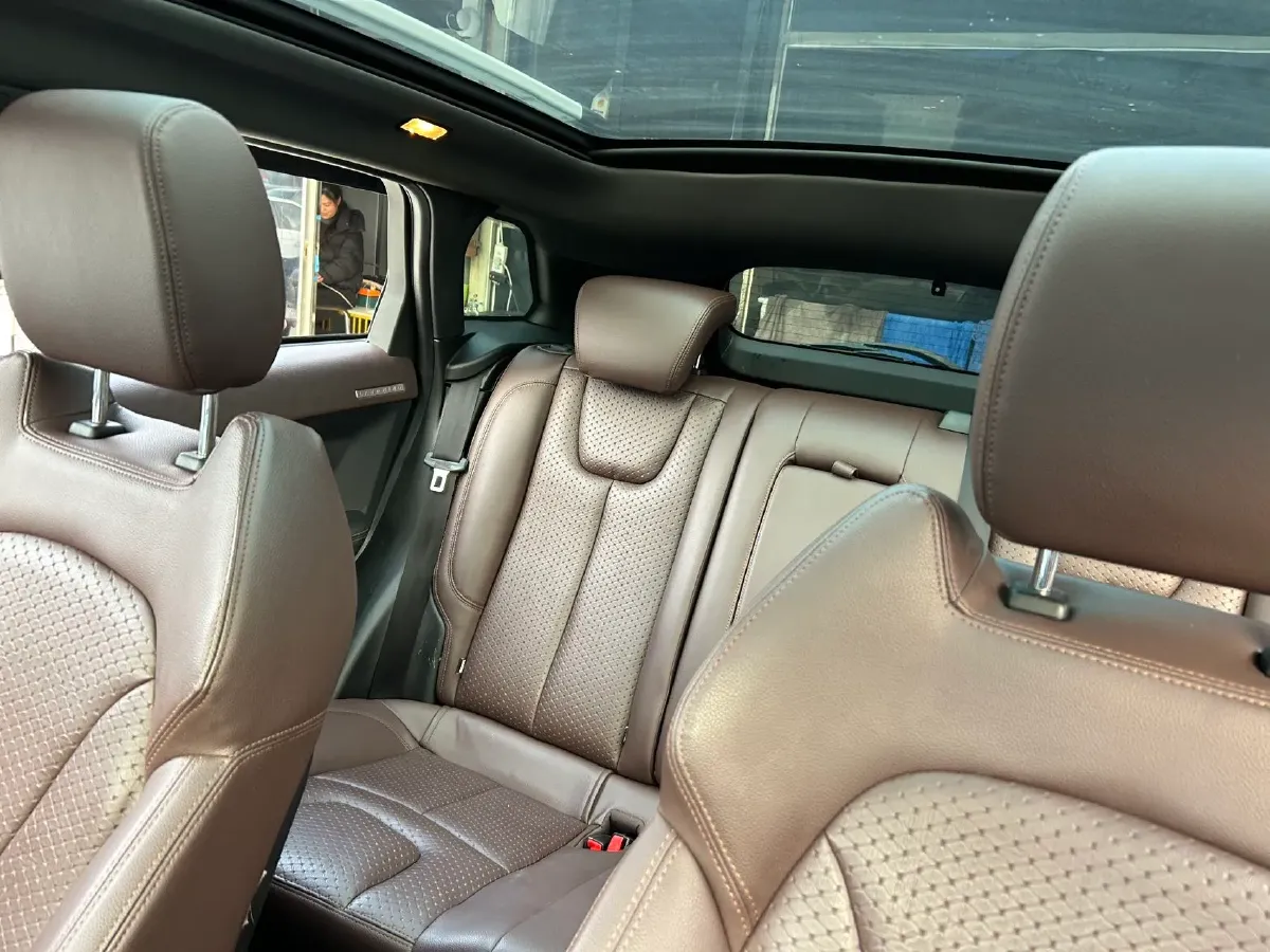 2016 Landwind X7 2.0T 190HP L4 8AT,autocango,china used car exporter,china ev exporter,chinese used car exporter,chinese used ev exporter