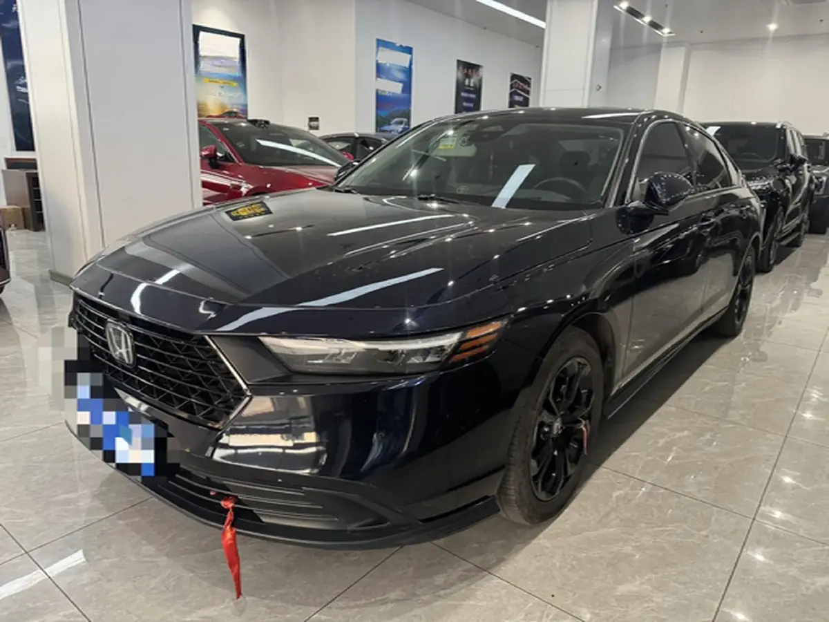 2025 Honda Accord 1.5T 192HP L4 CVT