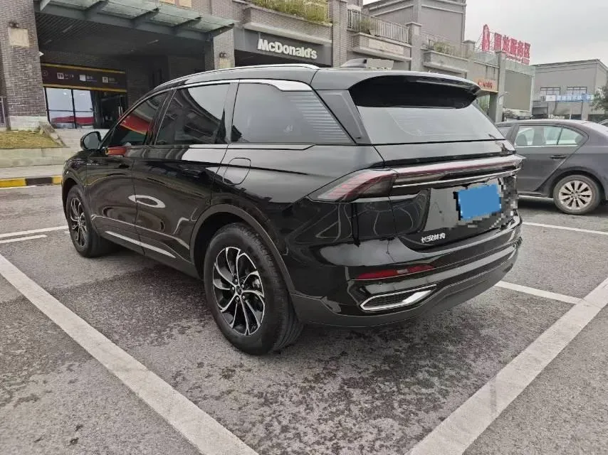 2025 Lincoln Nautilus 2.0T 261HP L4 8AT,autocango,china used car exporter,china ev exporter,chinese used car exporter,chinese used ev exporter