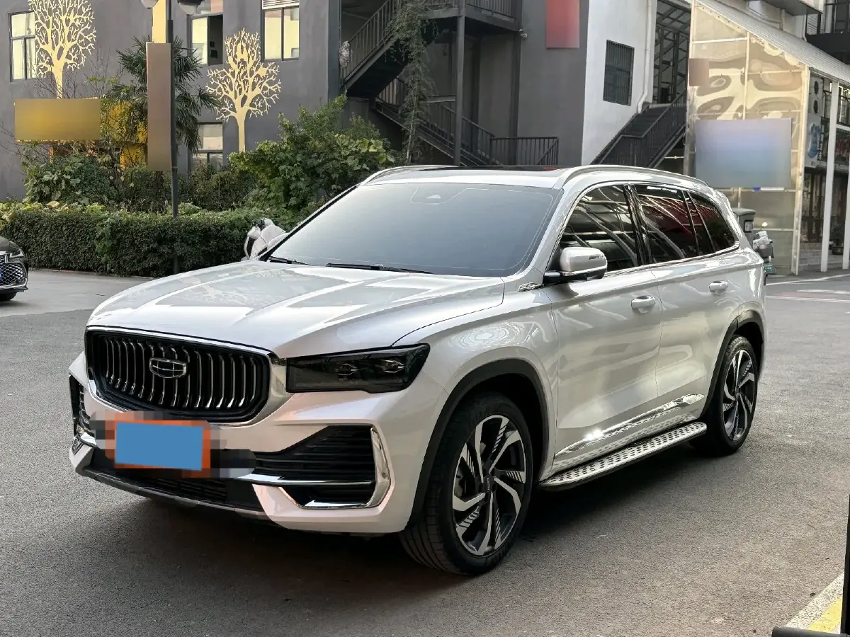 2023 Geely Monjaro 2.0T 238HP L4 8AT