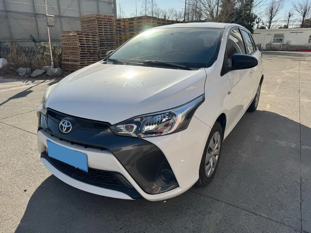 2019 Toyota Yaris L 1.5L 110HP L4 CVT