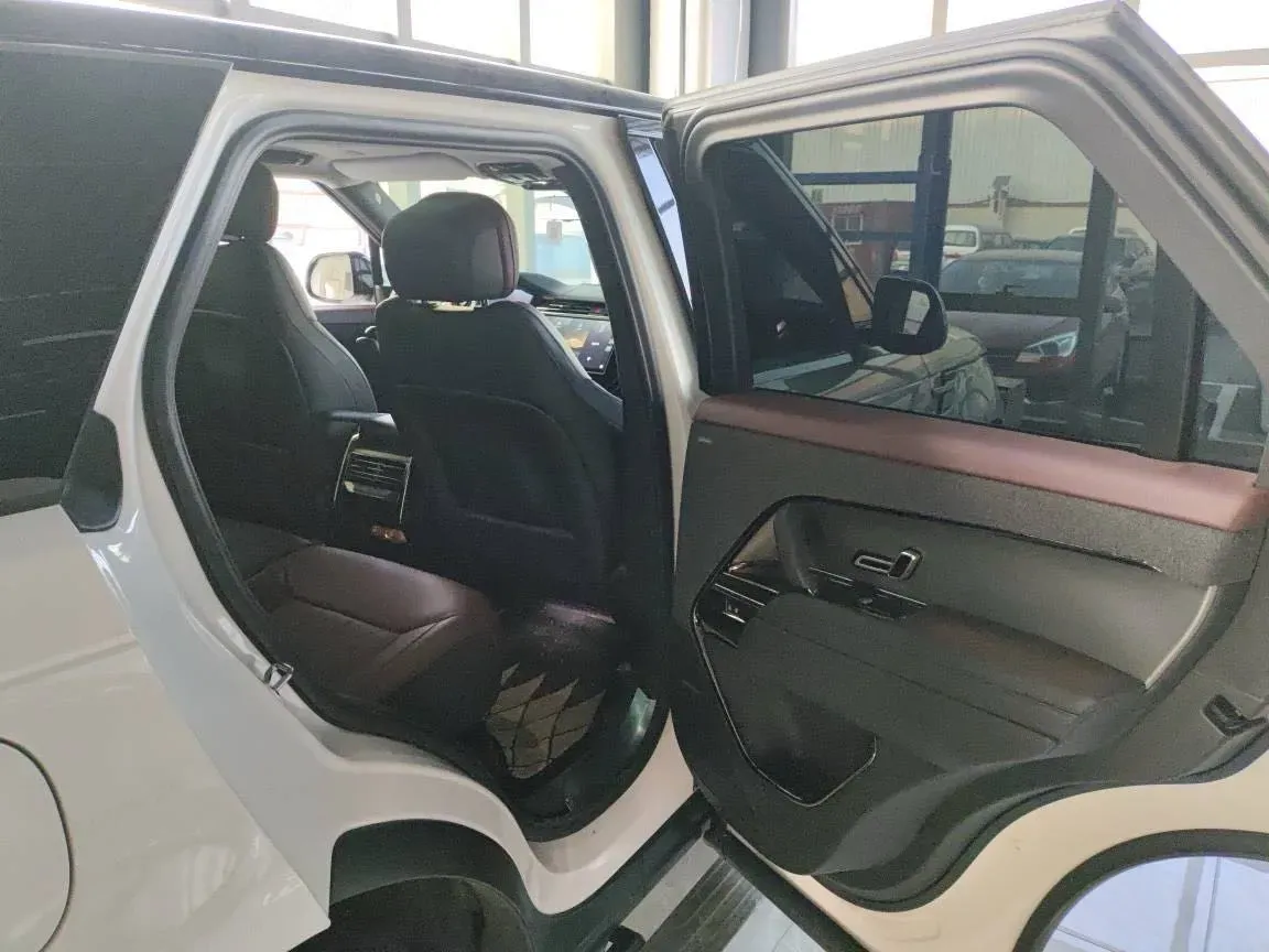 2024 Land Rover Range Rover Sport 3.0T 400HP L6 8AT,autocango,china used car exporter,china ev exporter,chinese used car exporter,chinese used ev exporter