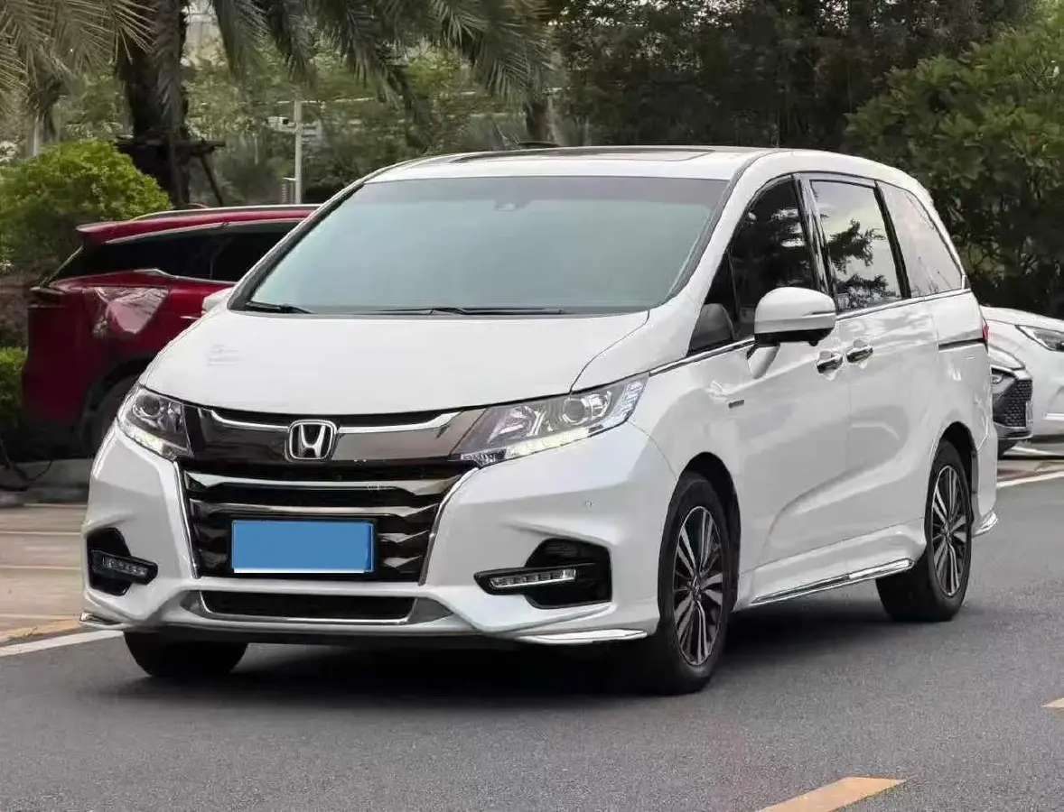 2021 Honda Odyssey 2.0L 146HP L4 E-CVT Hybrid
